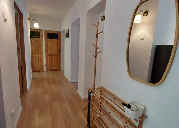 Jasne Mieszkanie Przy Jasnej Gorze アパート